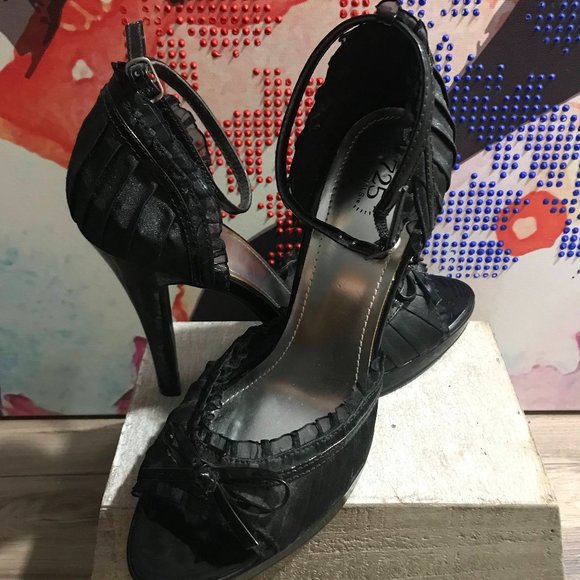 725 Originals Open Toed Strap Heels - Picture 1 of 1